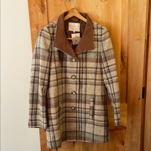House of Bruar Plaid Wool Coat with Brown Collar
